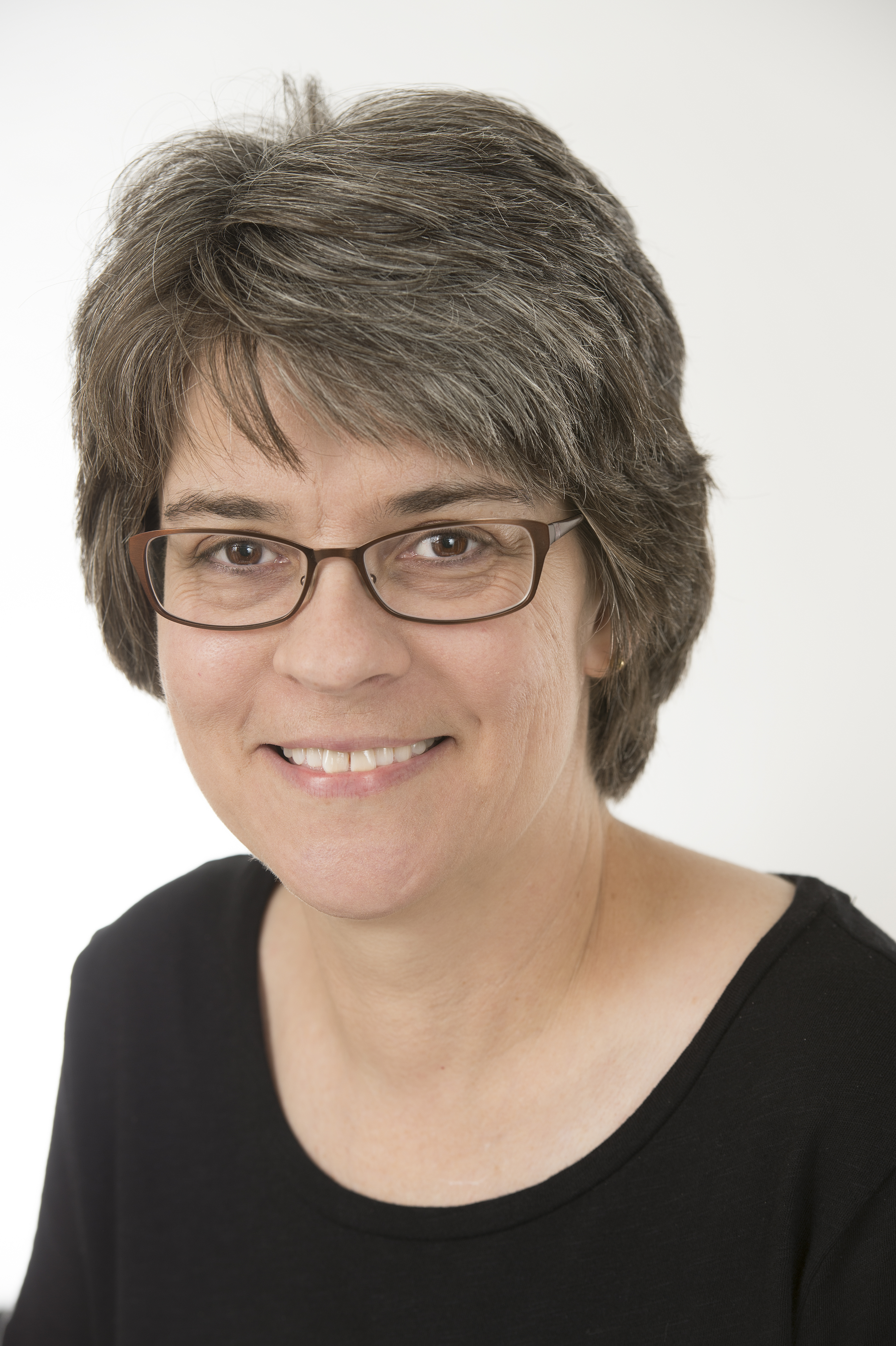 Mary Waguespack Headshot