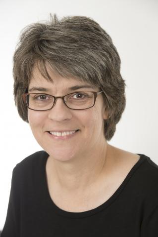 Mary Waguespack Headshot